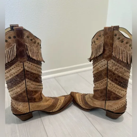 Corral Women's Two Tone Stripes And Fringe Snip Toe Cowgirl Boots A3081