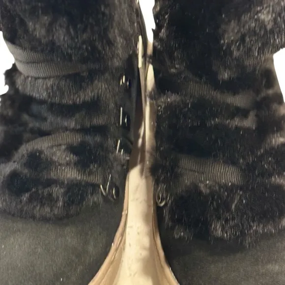 COUGAR Daniel Black Suede with Fur Trim and Lace-Up Winter Boot | US 6 | EU 36
