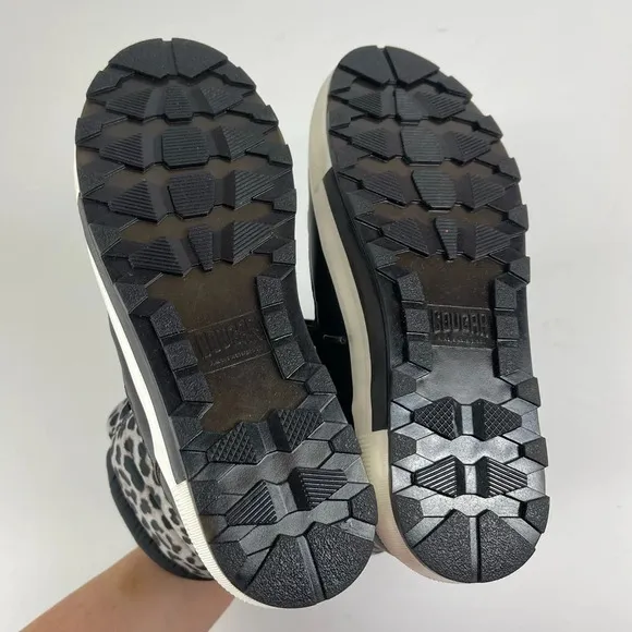 Cougar Wink Boots Womens Size 6 Gray Black Leopard Lace Up Waterproof NWT