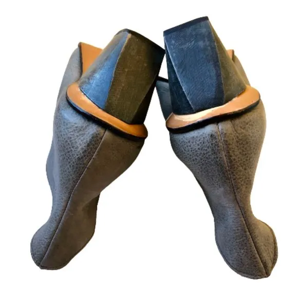 Cydwoq Gray Leather Hand Crafted Booties Heels Boots Victorian Swoop