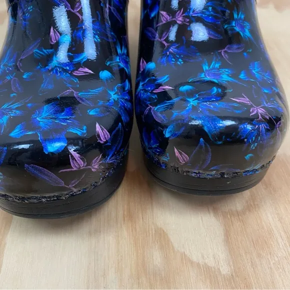 Dansko Women's Professional Patent Leather Clog Night Bloom