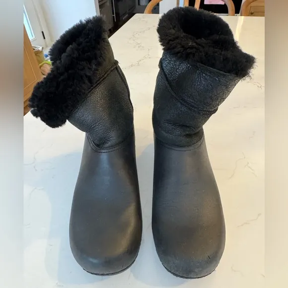 Dansko Women's Stormy Black Leather Fur Ankle Bootie / EU 42 / US 11.5 - 12