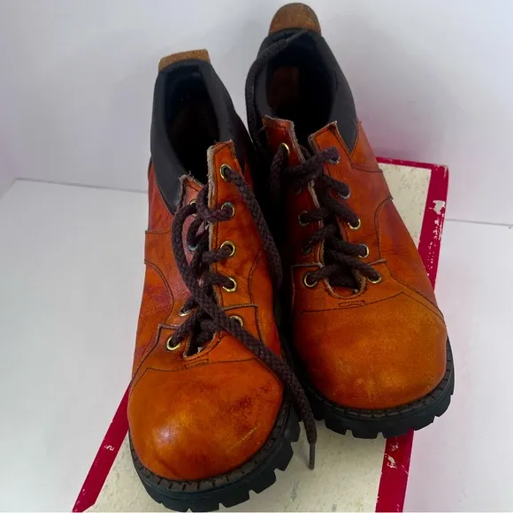 Dexter Ladies Alpine Hiker leather shoes Brawnee golden brown in original box