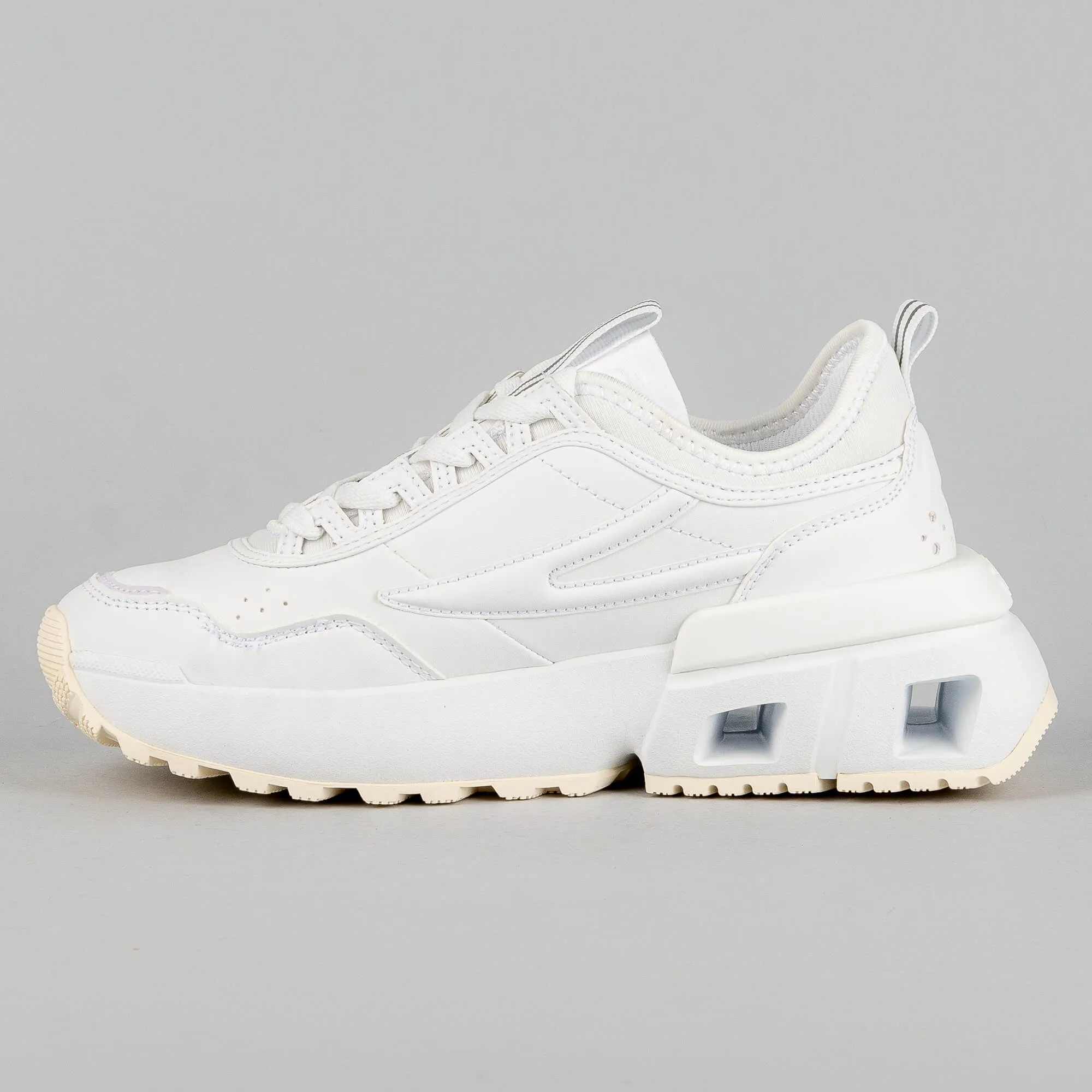 Dámske tenisky Fila DISRUPTOR UPGR8 Wmn White biele
