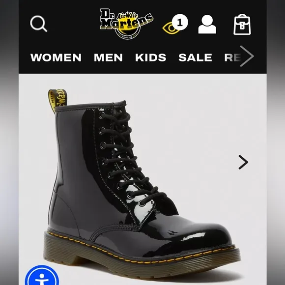 Doc Martens JUNIOR 1460 PATENT LEATHER LACE UP BOOTS size 4Y flaws
