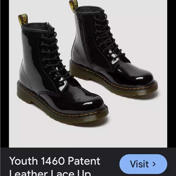 Doc Martens JUNIOR 1460 PATENT LEATHER LACE UP BOOTS size 4Y flaws