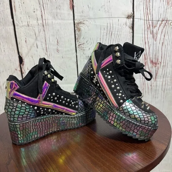 DOLLS Kill X YRU Qozmo Lo Alien Iridescent Reptile Embossed Platforms 4US 35 Eu