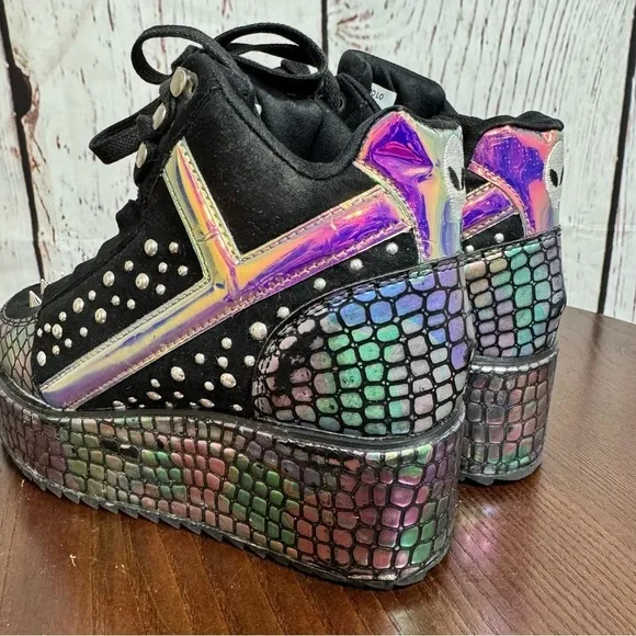 DOLLS Kill X YRU Qozmo Lo Alien Iridescent Reptile Embossed Platforms 4US 35 Eu