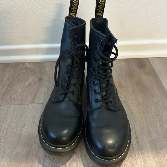 Dr. Martens 1460 Airwear Black Leather