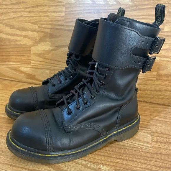 Dr. Martens Airwair 12 Hole  Boots Men’s Size 6 Women’s 7 Caden Steel Toe Black