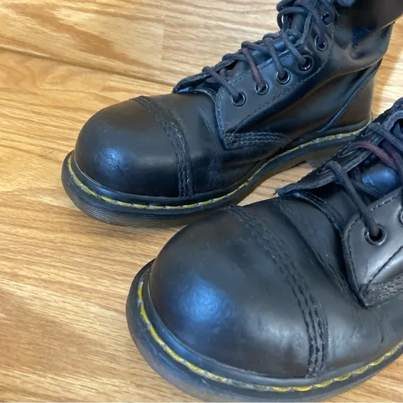 Dr. Martens Airwair 12 Hole  Boots Men’s Size 6 Women’s 7 Caden Steel Toe Black