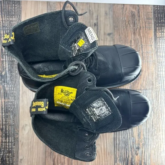 Dr. Martens Boots Mens 8 Steel Toe Safety Slip Resistant Leather Utility Laces