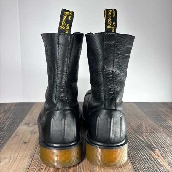 Dr. Martens Boots Mens 8 Steel Toe Safety Slip Resistant Leather Utility Laces