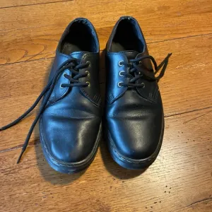 Dr Martens Classic Black Leather Women’s Shoes