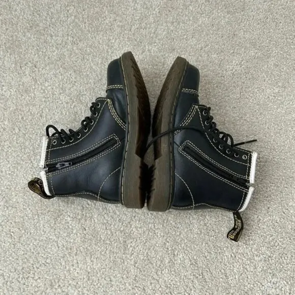 Dr martens kids boots black