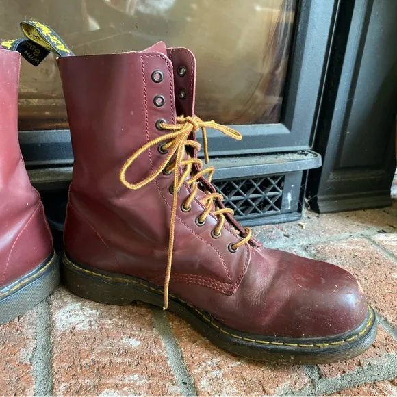 Dr. Martens Skull Wings Leather Steel Toe Boots 10 Eye MENS SZ 13 Oxblood Red