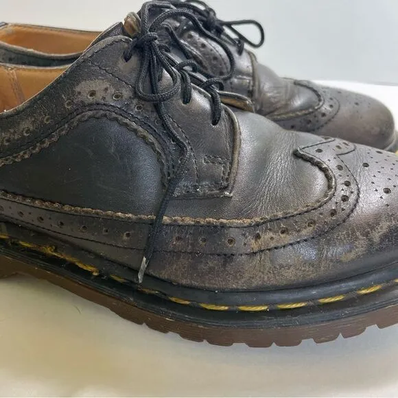 Dr Martens VTG Chunky Distressed Leather Wingtips‎ Shoes Sneakers