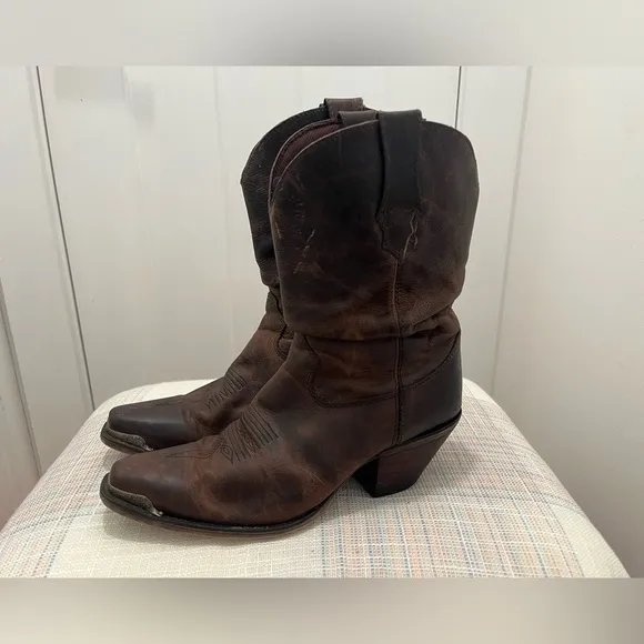 Durango Women’s Leather Boots Size 8.5 Brown Distressed Crush Pointed Toe