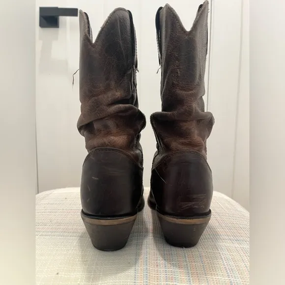 Durango Women’s Leather Boots Size 8.5 Brown Distressed Crush Pointed Toe
