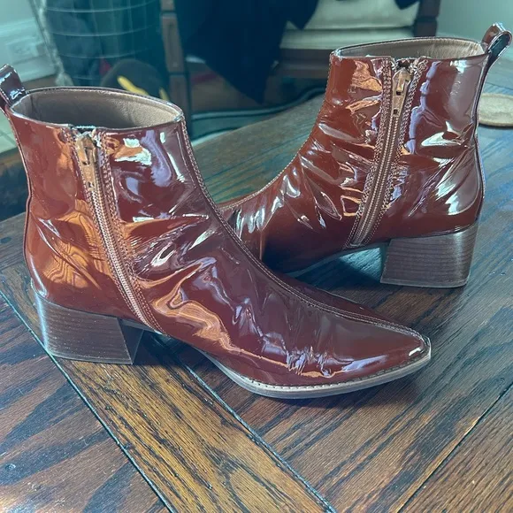 E8 by Miista Brown Almond Toe Patent Boots