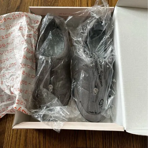Easy Spirit Women’s Bestrong Walking Shoes in grey, size 7 NWT