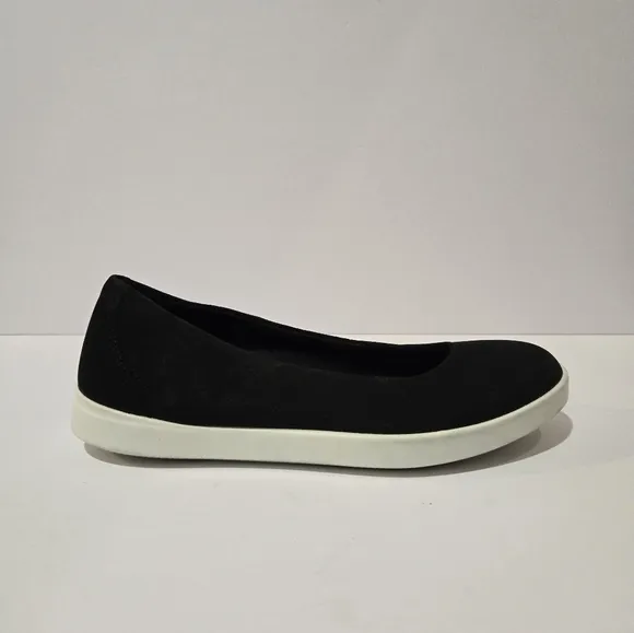 Ecco Barrentz Ballet Flat Shoes 6.5