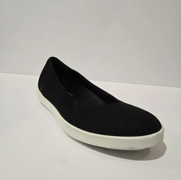 Ecco Barrentz Ballet Flat Shoes 6.5