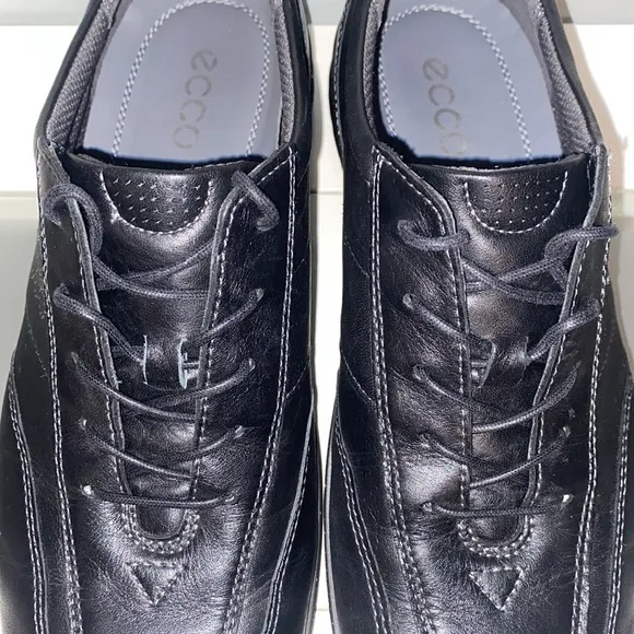 ECCO 'Sky Tie' Black Leather Comfort Sneakers Walking Shoes-Sz 42 (US 11-11.5)