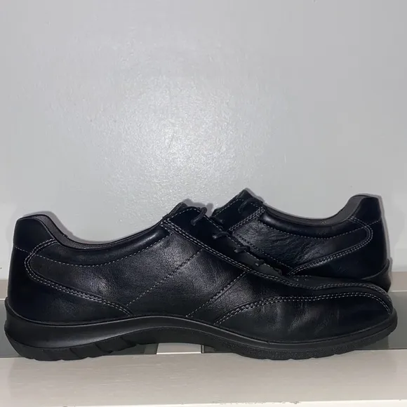 ECCO 'Sky Tie' Black Leather Comfort Sneakers Walking Shoes-Sz 42 (US 11-11.5)