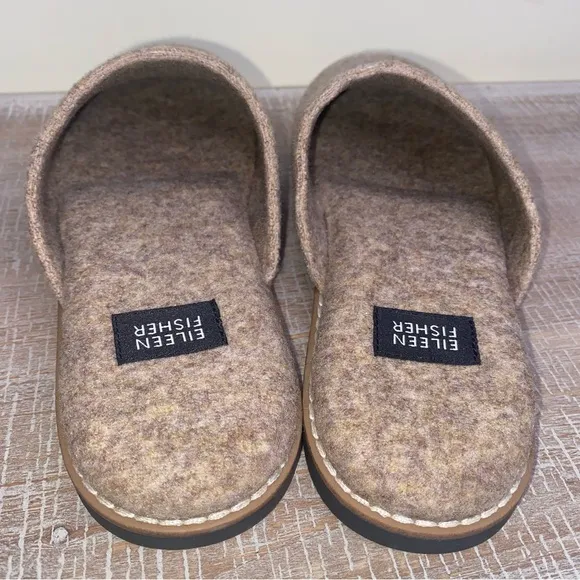 Eileen Fisher Women's Slippers Barley Felt Round Toe Slip On Soft-Size 7- EUC