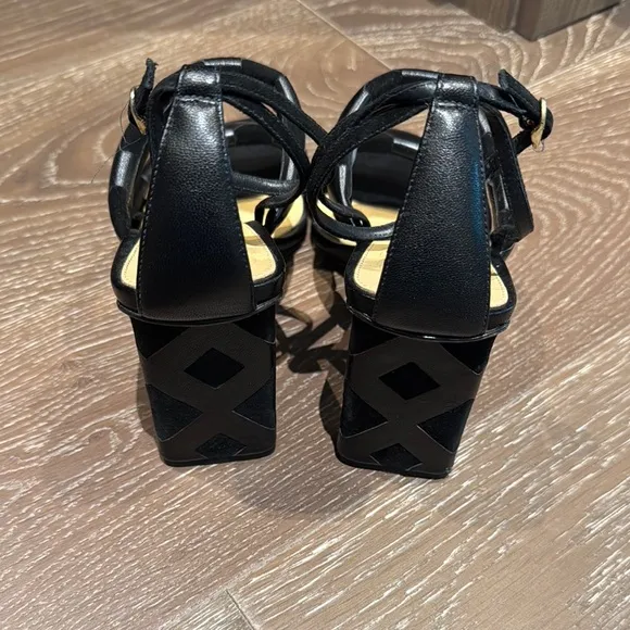 Elegant Black Strappy Women's Sandals