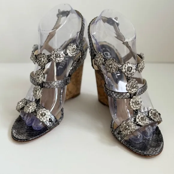 Elegant Women's CHANEL Wedge Sandals with Floral Accents