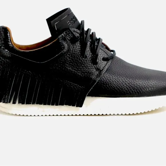 EsseUTEsse black leather dressy sneakers