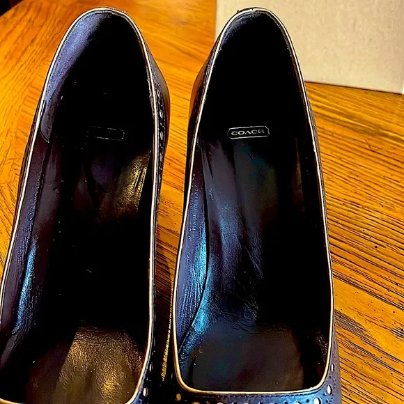 🎀EUC InBox ElegantCoachDark Brown&amp;Tan leather shoeS:7.5MClassic&amp;back in Style