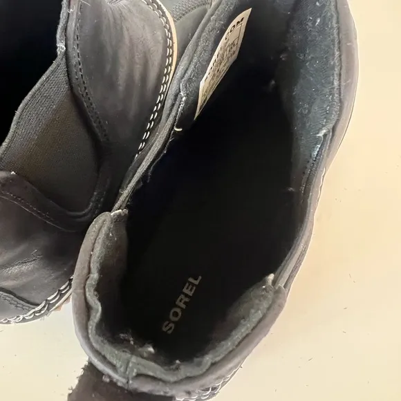 EUC Sorel Out &amp; About Chelsea Women’s Waterproof Snow Boots, Size 7.5