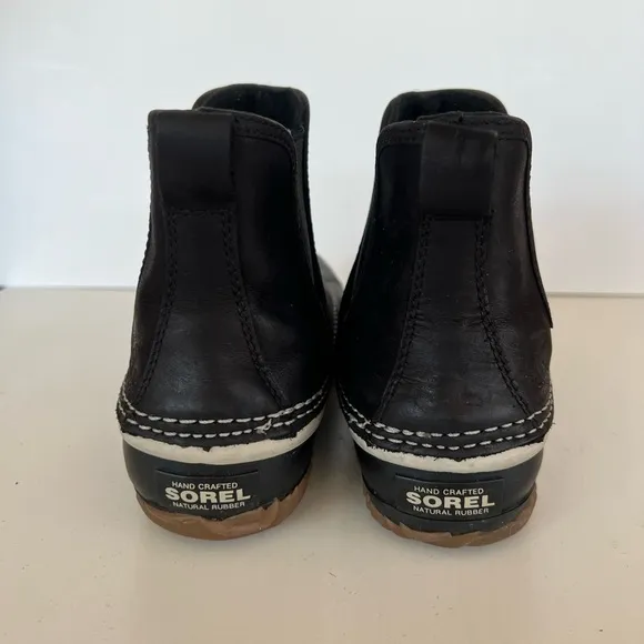 EUC Sorel Out &amp; About Chelsea Women’s Waterproof Snow Boots, Size 7.5