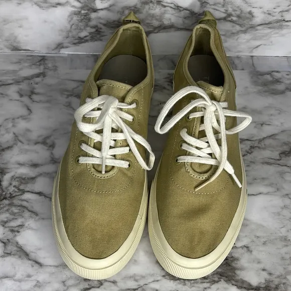 Everlane Forever sneakers lace up canvas comfort sneaker shoes green 7.5