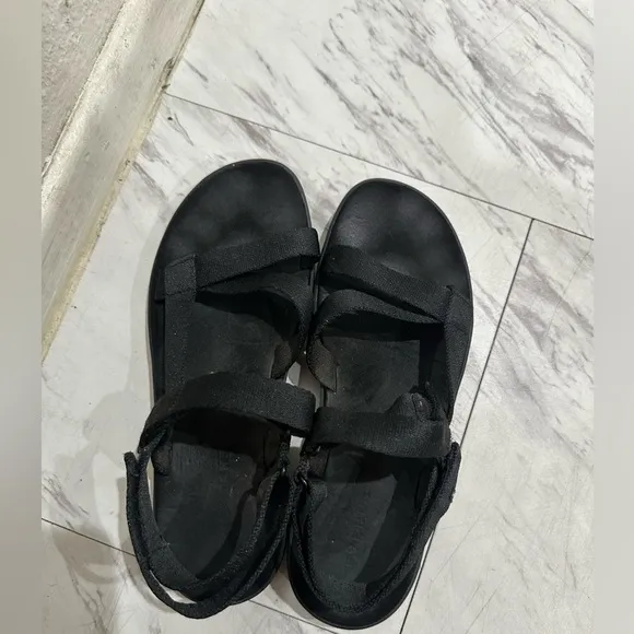 Everlane Sandals Women size 10 The ReNew Shoes Black Strappy Comfort Walking