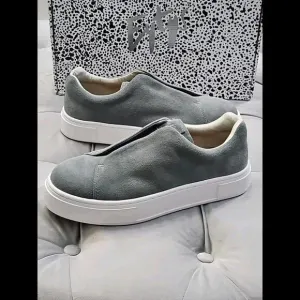 Eytys Doja So Slip On Sage Suede Low Top Sneakers Women's Shoes 40 9 New $350
