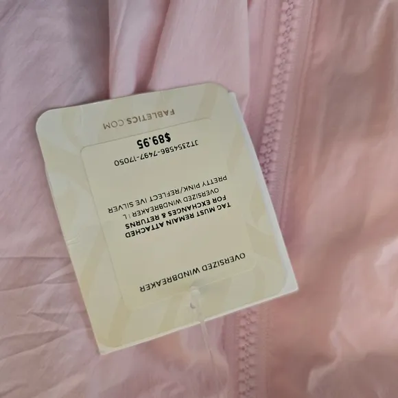 Fabletics Oversized Flyweight Windbreaker in &quot;Pretty Pink&quot; Size L
