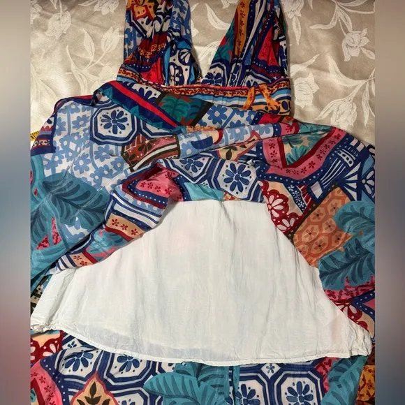 FARM RIO Tiles Flowy Print V-neck Dress