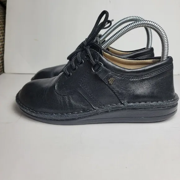 Finn Comfort Black Flat Shoes  Germany Sz 37 US 6.5 NWOT