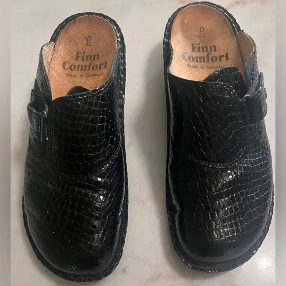 FINN COMFORT Venice Clogs Slides Mules 42 / 11 - 11.5 Black Croc Patent Leather