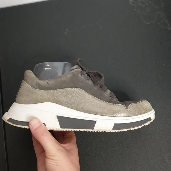 FitFlop Women Low Top Chunky Fashion Sneakers Freya Suede Leather, size 7