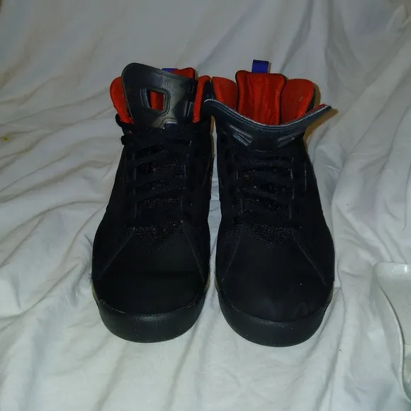 Flights Black and Red High-Top Sneakers nike air jordan 4-06-23