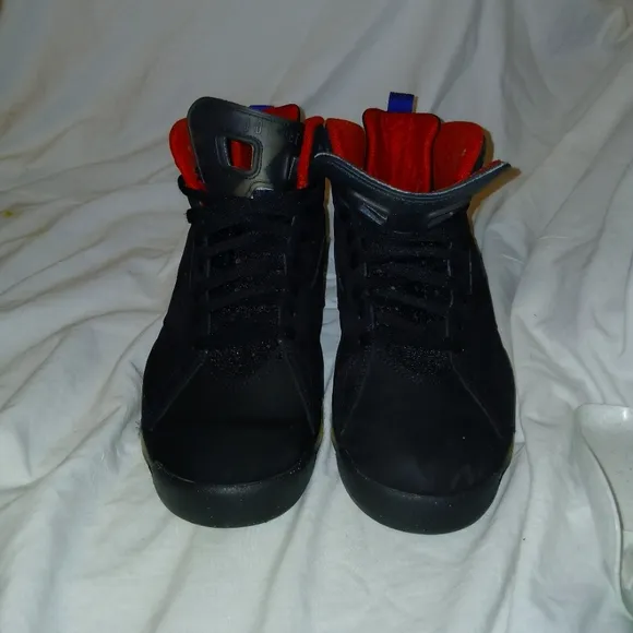 Flights Black and Red High-Top Sneakers nike air jordan 4-06-23