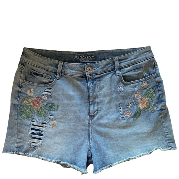 Floral Jean Shorts Ripped Distressed Wash Embroidered Flowers Size Large 17