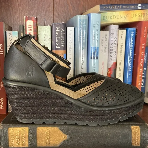 FLY London Etic Black Leather Wedge Espadrille Sandal Women's Size 6.5 - 7