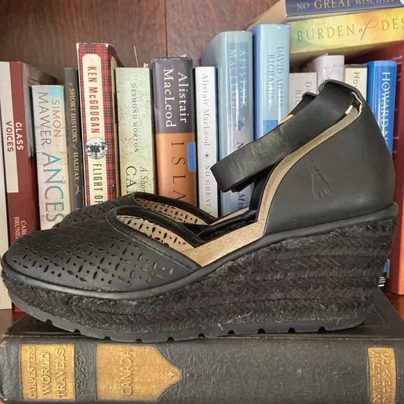FLY London Etic Black Leather Wedge Espadrille Sandal Women's Size 6.5 - 7