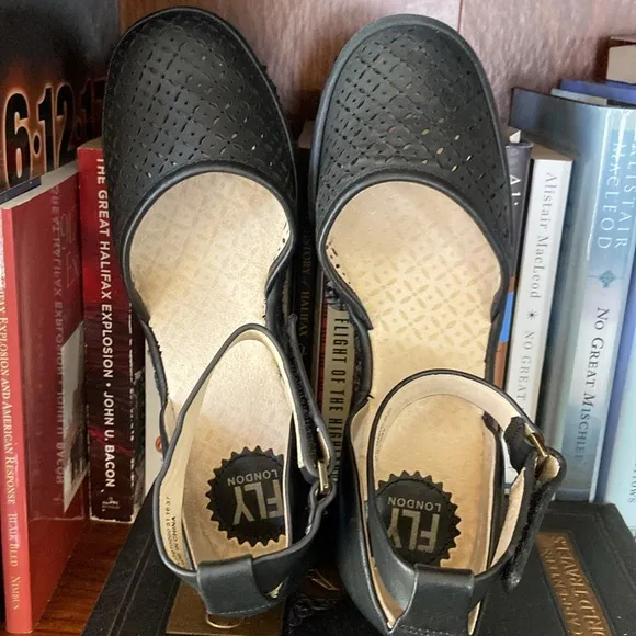 FLY London Etic Black Leather Wedge Espadrille Sandal Women's Size 6.5 - 7